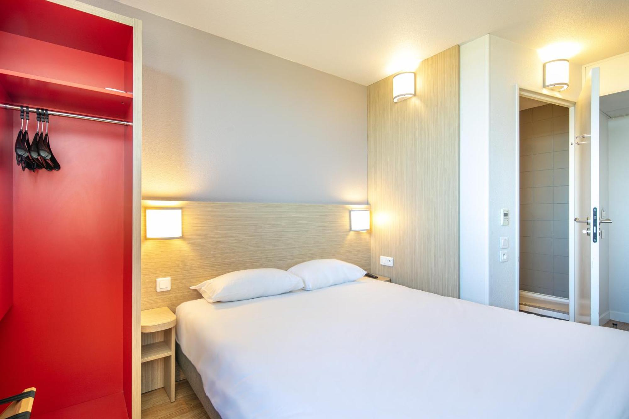 Première Classe Lyon Est - Quentin Fallavier - Aéroport Hotel 2*